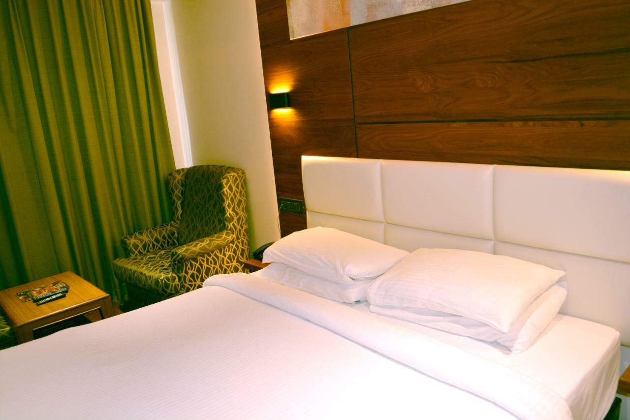 Rk Residency Hotel Tiruppur Ngoại thất bức ảnh