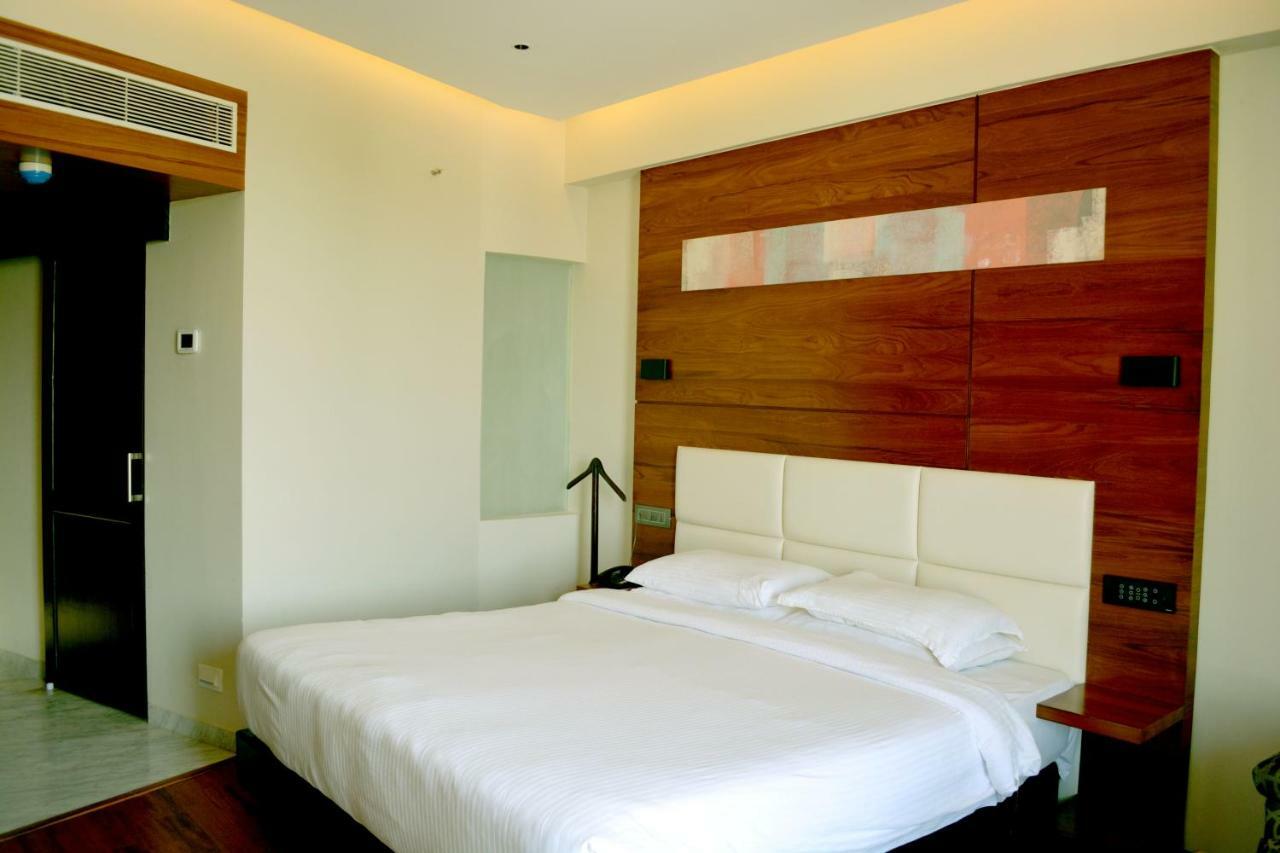 Rk Residency Hotel Tiruppur Ngoại thất bức ảnh