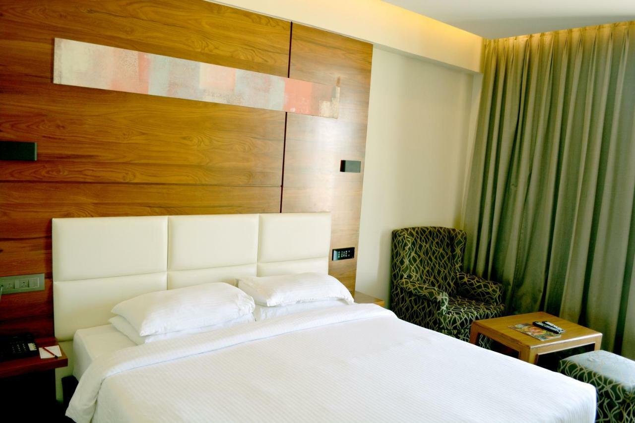 Rk Residency Hotel Tiruppur Ngoại thất bức ảnh