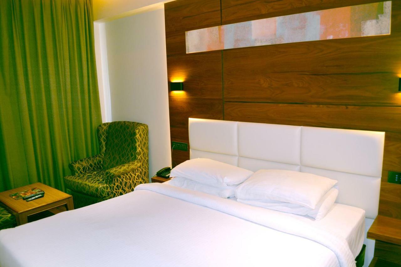 Rk Residency Hotel Tiruppur Ngoại thất bức ảnh